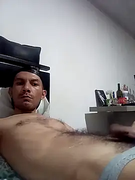 Skinyhot99 即時 XXX 聊天