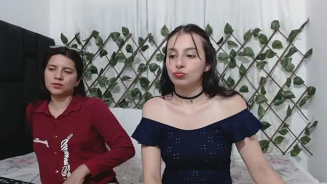 zukim2830 Adlı Modelin Canlı XXX Sohbeti