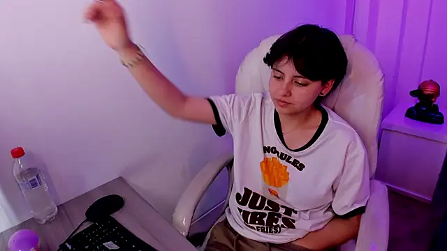 Nathaly_ds Chat XXX in diretta