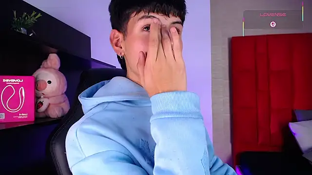 Živý XXX chat Ezra_Storm