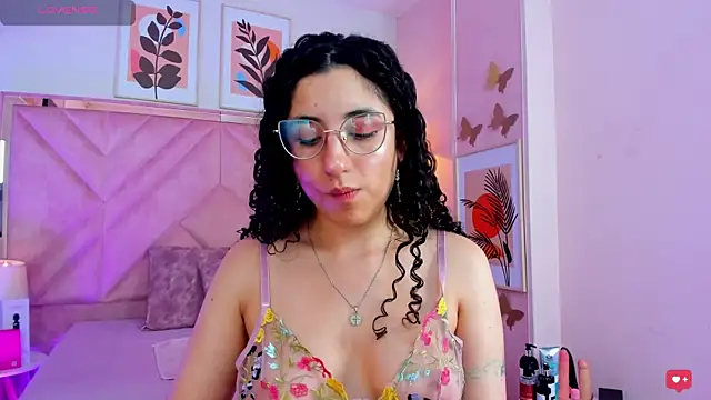 DemiJones_ Chat XXX in diretta