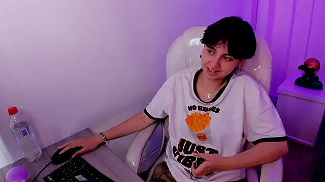 Nathaly_ds 即時 XXX 聊天