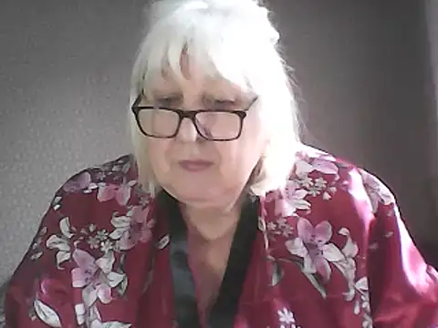 Alexia64231: διαδικτυακό σόου στην κάμερα