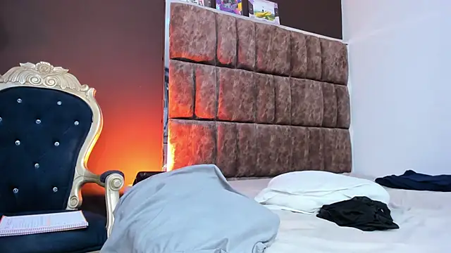 Онлайн чат XXX Sebastian_Reed