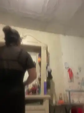 Lucrecia_33: απευθείας συνομιλία ΧΧΧ