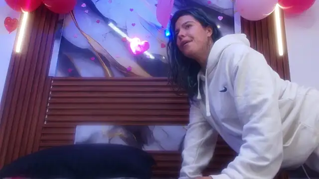 Evelin_thompsson's Live XXX Chat