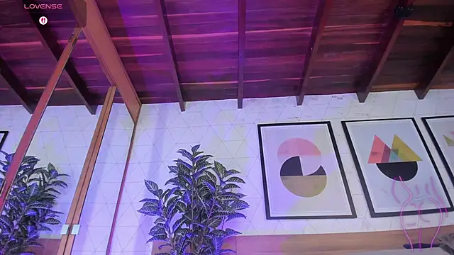 MiaKay1's Live XXX Chat