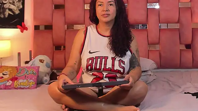 Betzabeth-Miller Live XXX-Chat