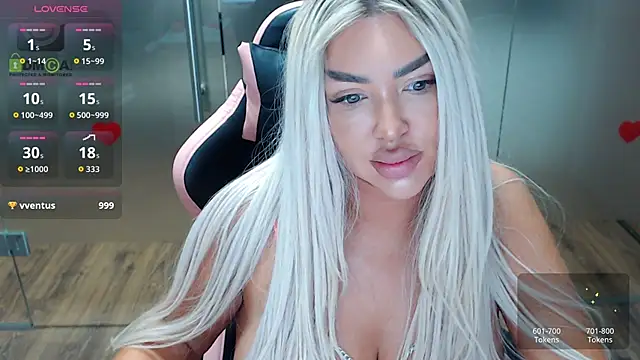 Sarah-Stone Live XXX-Chat