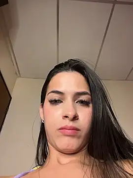 violetta-brown1: онлайн-секс-чат