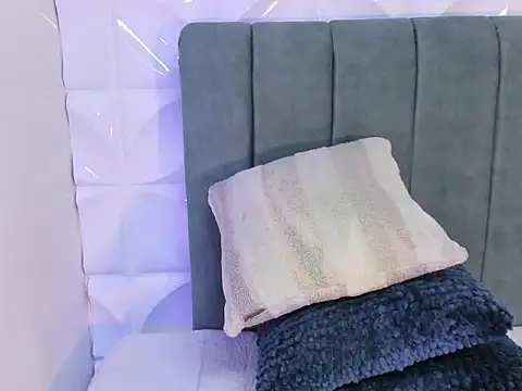 RavenPeachy Chat XXX live