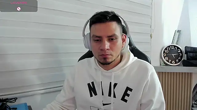 Chatroom XXX en direct de Rick_Adams