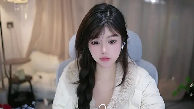 Cecily 现场XXX聊天