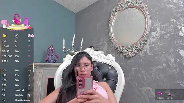 NayeCloud's Live XXX Chat