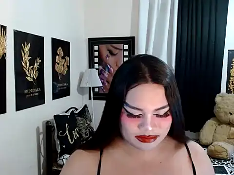 TSbrianaHugeCock 现场XXX聊天