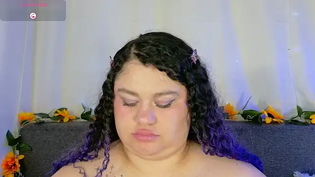 Онлайн чат XXX lunitaa0