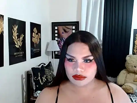 TSbrianaHugeCock Adlı Modelin Canlı XXX Sohbeti