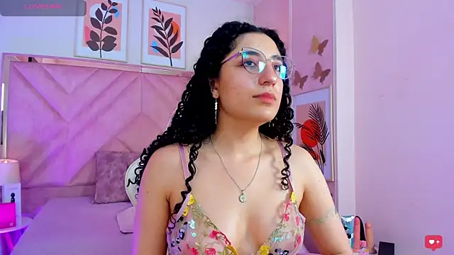 DemiJones_ Chat XXX in diretta