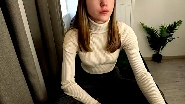 Just_L0VE_me Adlı Modelin Canlı XXX Sohbeti