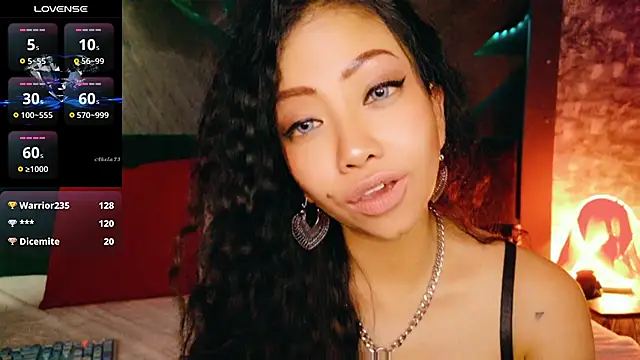 แชท XXX สดของ ElyaQuinn