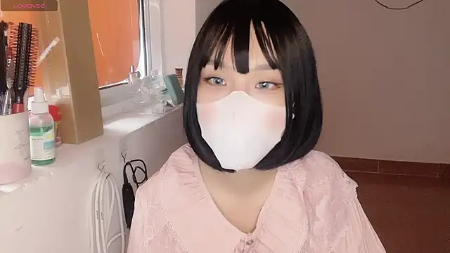 Tieu-May's Live XXX Chat