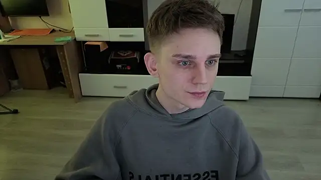 angryzan Adlı Modelin Canlı XXX Sohbeti