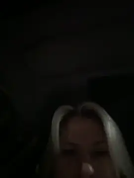 toomuchofafreakのライブXXXチャット