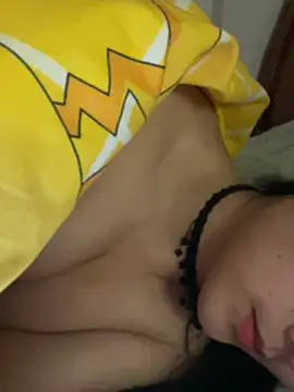 ruiki666 Adlı Modelin Canlı XXX Sohbeti