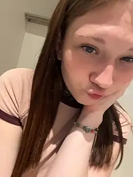 Chatroom XXX en direct de FionaMurr