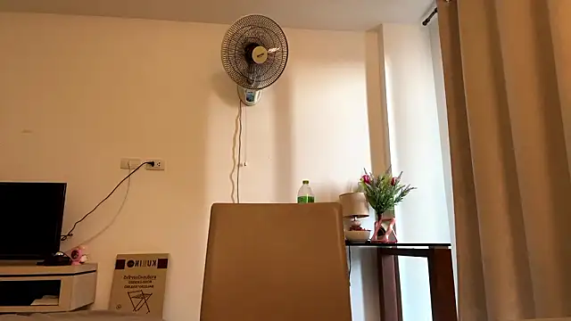 MauritaSpuelerのライブXXXチャット