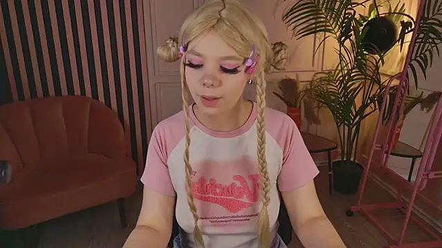 Waifu_Ketrin 现场XXX聊天