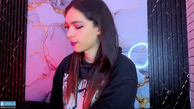 MaeveKuro ওয়েবক্যাম শো