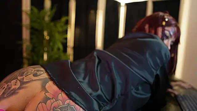 Scarlett_collins02n Webbikameraesitys