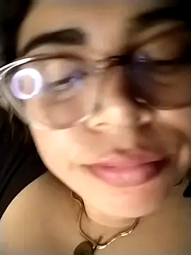 Diamily's Live XXX Chat