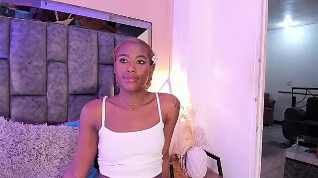 Онлайн чат XXX SofiRuiz_