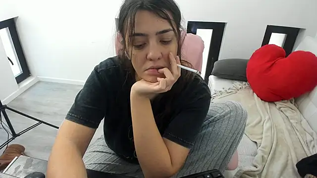 Dyana_Kaylinn Webcam show