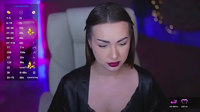 Chatroom XXX en direct de OliviaMoore_