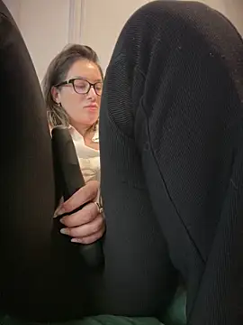 Živý XXX chat HotXMom_