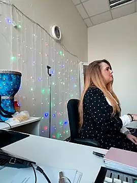 Juicy_PeachLux's Live XXX Chat