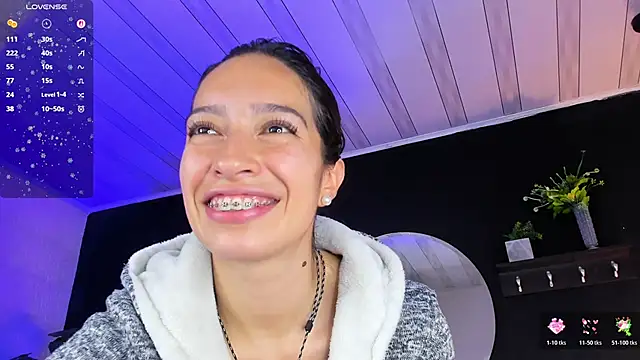 Noaah25_ Live XXX-Chat