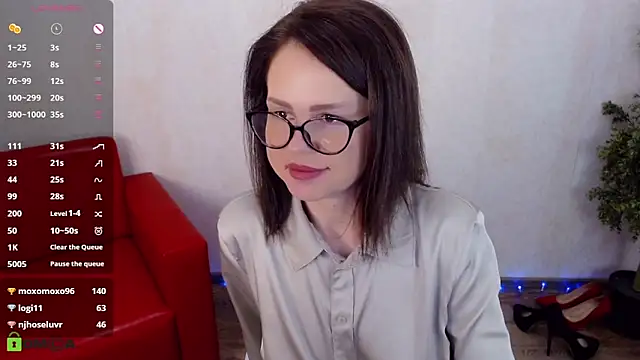 Chatroom XXX en direct de VickyGolden