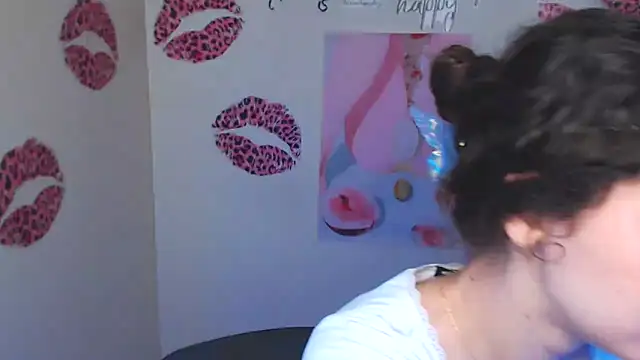 Chatroom XXX en direct de _SusieSu_