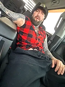 Beardedtattood 网络视讯表演