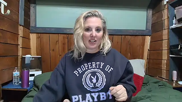 lisaxlovexxx 网络视讯表演