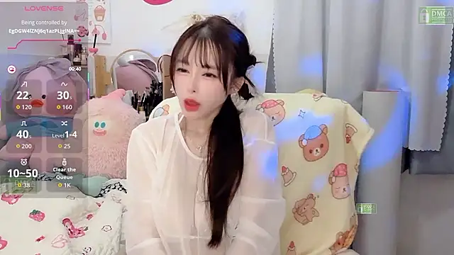 Yoyo_520 网络视讯表演