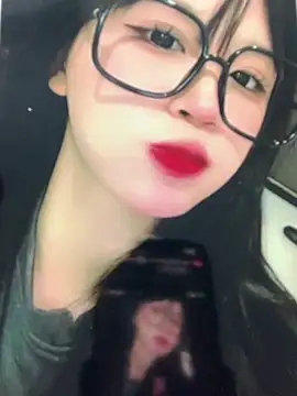 Nana-mup 在線直播表演