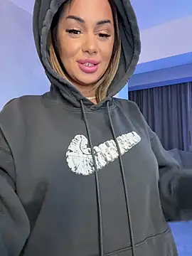 KirstieVegas 网络视讯表演