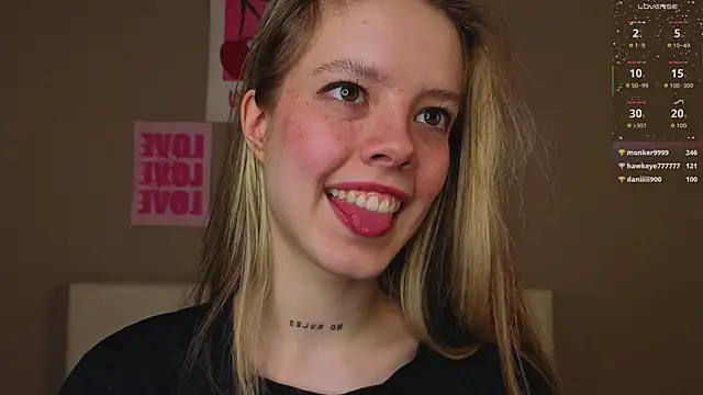 TiffinyMergist 网络视讯表演