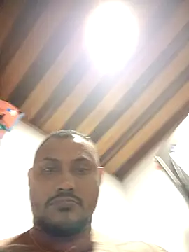 Bigvenoso 在線直播表演