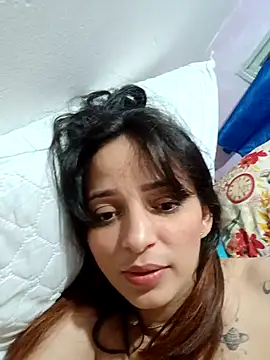 CristalOwens élő XXX-chatje